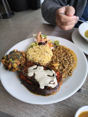 Daily menu at Loto Azul Vegetariano in Bogota