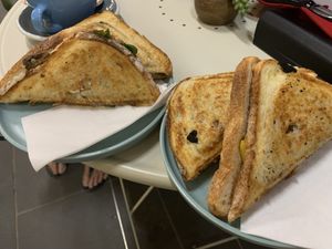 Mushroom basil and cheese. Always great! Pulled jackfruit chick’n sandwich. So good! at Union Kiosk in Melbourne