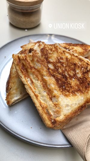Stumbled passed this place, and what a lucky break it was. These jaffles are PERFECT for the cold weather. Everything is 100% vegan and zero waste. Staff were super friendly   at Union Kiosk in Melbourne