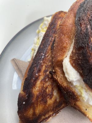 Scrambled tofu and hollandaise sauce with “ham” and “cheese"  at Union Kiosk in Melbourne