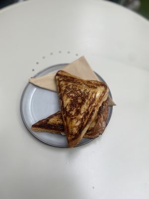 Scrambled tofu, ham, cheese and hollandaise jaffle #Veganuary at Union Kiosk in Melbourne