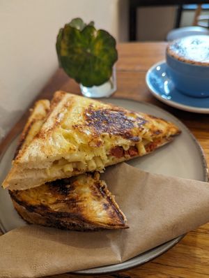 Pepperoni and Mac at Union Kiosk in Melbourne