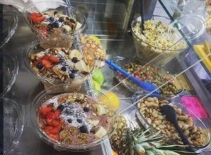 Smoothie bowl for everyone!!! at Britta Take Away in Riomaggiore