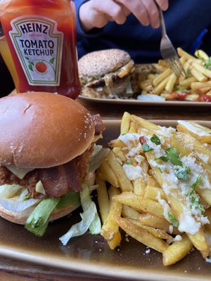 Garlic chicken burger and garlic fries  #Veganuary at The Caledonia in Liverpool