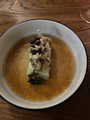 Tussen gerecht vegan  at De Waaghals in Amsterdam