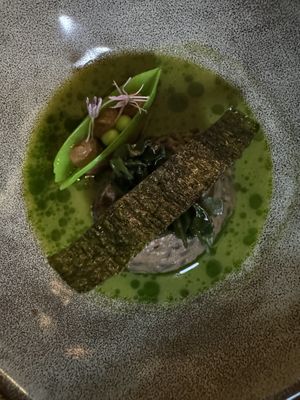 Beluga lentil, wakame, spring pea, onion flowers  at De Waaghals in Amsterdam