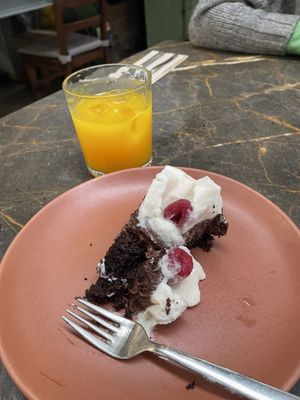 Black Forest cake and orange juice 😋   at Terrarea in Matosinhos