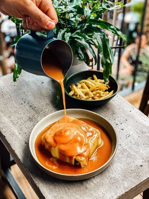 Vegetarian "Francesinha" at Terrarea in Matosinhos