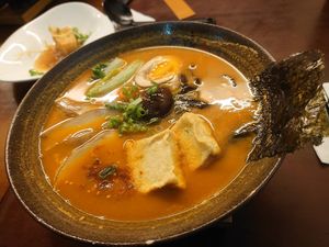 火焰蕃茄拉麵（含有五辛，含蛋） at Sān Běn ShǒuGōng LāMiàn 三本手工拉麵 in Taipei