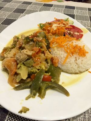 Jamaican Platter at Coraçao Vegano in Funchal