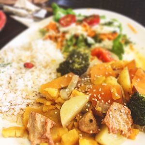 Jamaican plate at Coraçao Vegano in Funchal