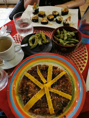 Edamame, Japanese Pizza and Sushi at Coraçao Vegano in Funchal