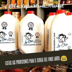 Vegan milk at La Veganisteria in Chia