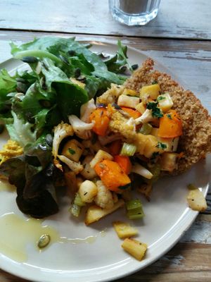 winter-vegetable quiche on quinoa base at Native in Antwerpen