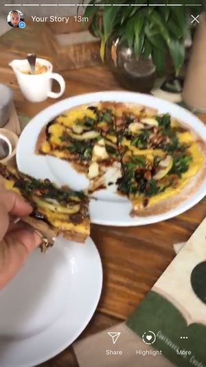 Epic Plan V Pizza!! at Plan V Cafe in Mexico City