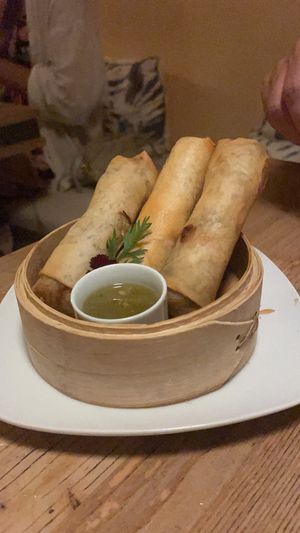 Spring rolls veganos at Nama in Mallorca