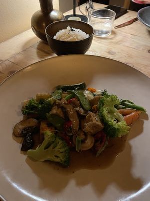 Garlic & ginger wok with veggies and tofu  at Nama in Mallorca