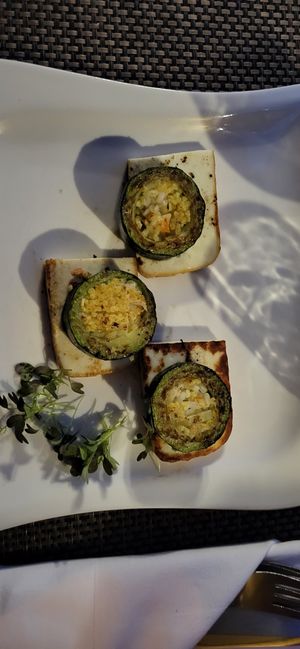 Calabacin relleno de arroz y acompañado de Tofu. Vegano at Bedem in Varazdin
