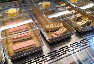 Raw cakes (vegan) at OSL - Haven - E8 in Gardermoen
