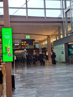 Outside at OSL - Haven - E8 in Gardermoen