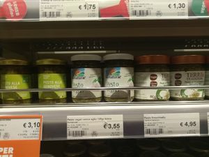 Vegan pesto at NaturaSi - Via Cardinale in Naples