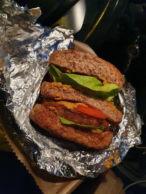 Big Rek Burger ✅💪🏾 at Rekalibracija Veganski in Novi Sad