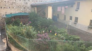 Do you see snow white? at Ohana Holidays in Moniga Del Garda