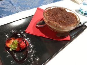 Tiramisù vegano senza glutine at Veganfruttariano in Milan