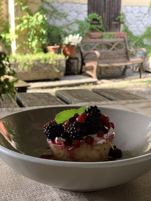 Berry cheesecake  at Ecosteria Parco Santi Angeli in Santi Angeli