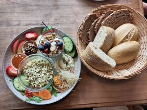 Another "Pflanzenkraft" breakfast at Cafe Juli in Aachen