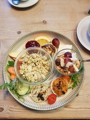 Veganes Frühstück at Cafe Juli in Aachen