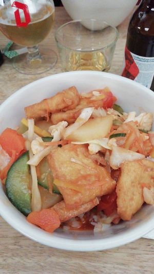 Bowl with ananas sweet sour and tofu at Tasty Bowl in Hasselt