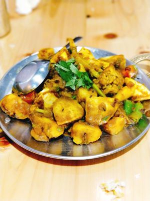 炒馬鈴薯咖哩 at Dileep's Indian Healthy Vegetarian in Kaohsiung