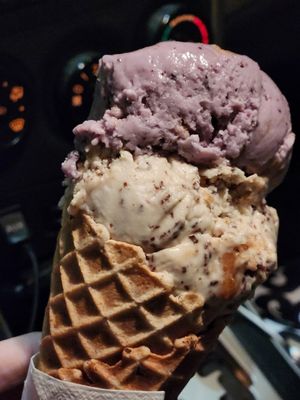 Budderfinger and blueberry cobbler at Monkeywrench in Salt Lake City