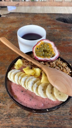 Sod Chuen with a Butterfly Pea & Lemon Tea  at Bom Bowls in Pai