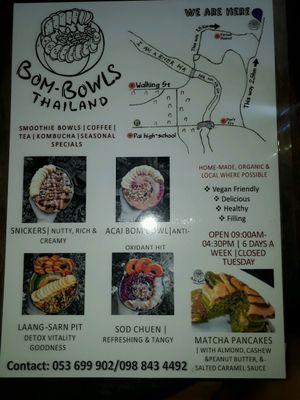 Food Menu with pics at Bom Bowls in Pai