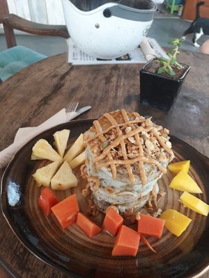 120 baht Blueberry Pancakes at Bom Bowls in Pai