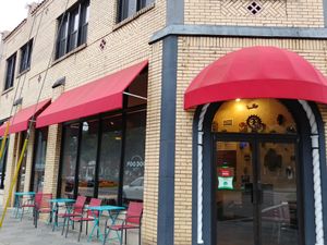 Outside view at Foo Dog Curry Traders in Jacksonville