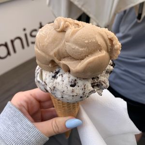 Hazelnut and cookies (4,80€) at Veganista Ice Cream V in Vienna