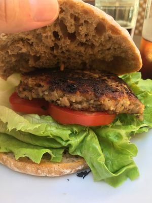 Hamburguesa vegana de lentejas  at Blu Cafe in Santiago De Compostela