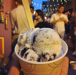 Vegan cookies and cream  at Bank Street Creamery in Easton