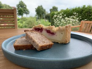 Kuchen zum mitnehmen (vegan) at Cafe Brooks in Hamburg