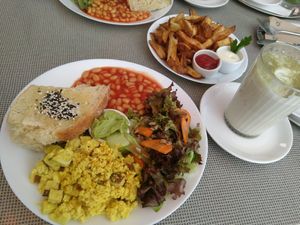 Katerfrühstück im Menu at Katzentempel in Hamburg