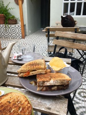 Korat Toasts  at O Porto dos Gatos in Porto