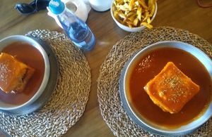  at O Porto dos Gatos in Porto