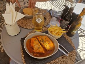  at O Porto dos Gatos in Porto