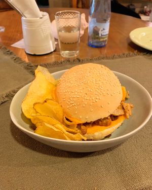   at O Porto dos Gatos in Porto