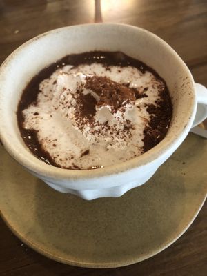   at O Porto dos Gatos in Porto