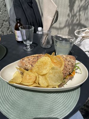   at O Porto dos Gatos in Porto