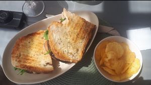 Burmes toast  at O Porto dos Gatos in Porto